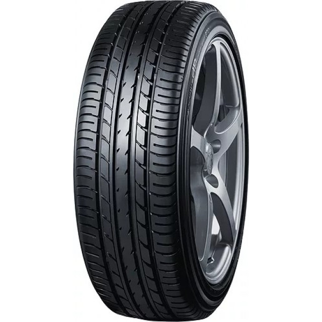 Yokohama BluEarth E70B 215/55 R17 94V